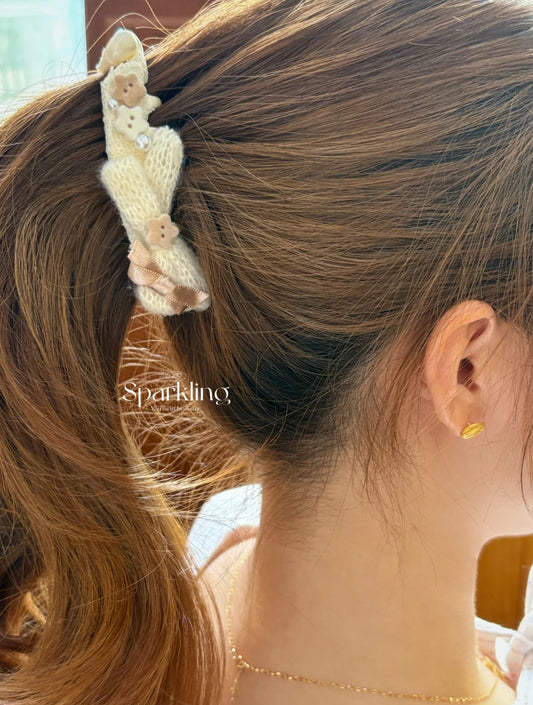 Soy Milk Latte – Original Handmade French Vintage Lace Bow Fluffy Banana Hair Clip for Autumn/Winter